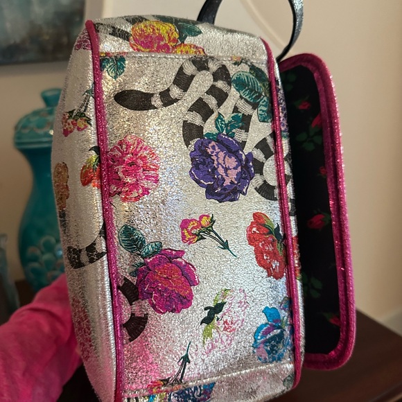 Betsey Johnson Rare Off the Hook Phone Purse - Picture 4 of 16